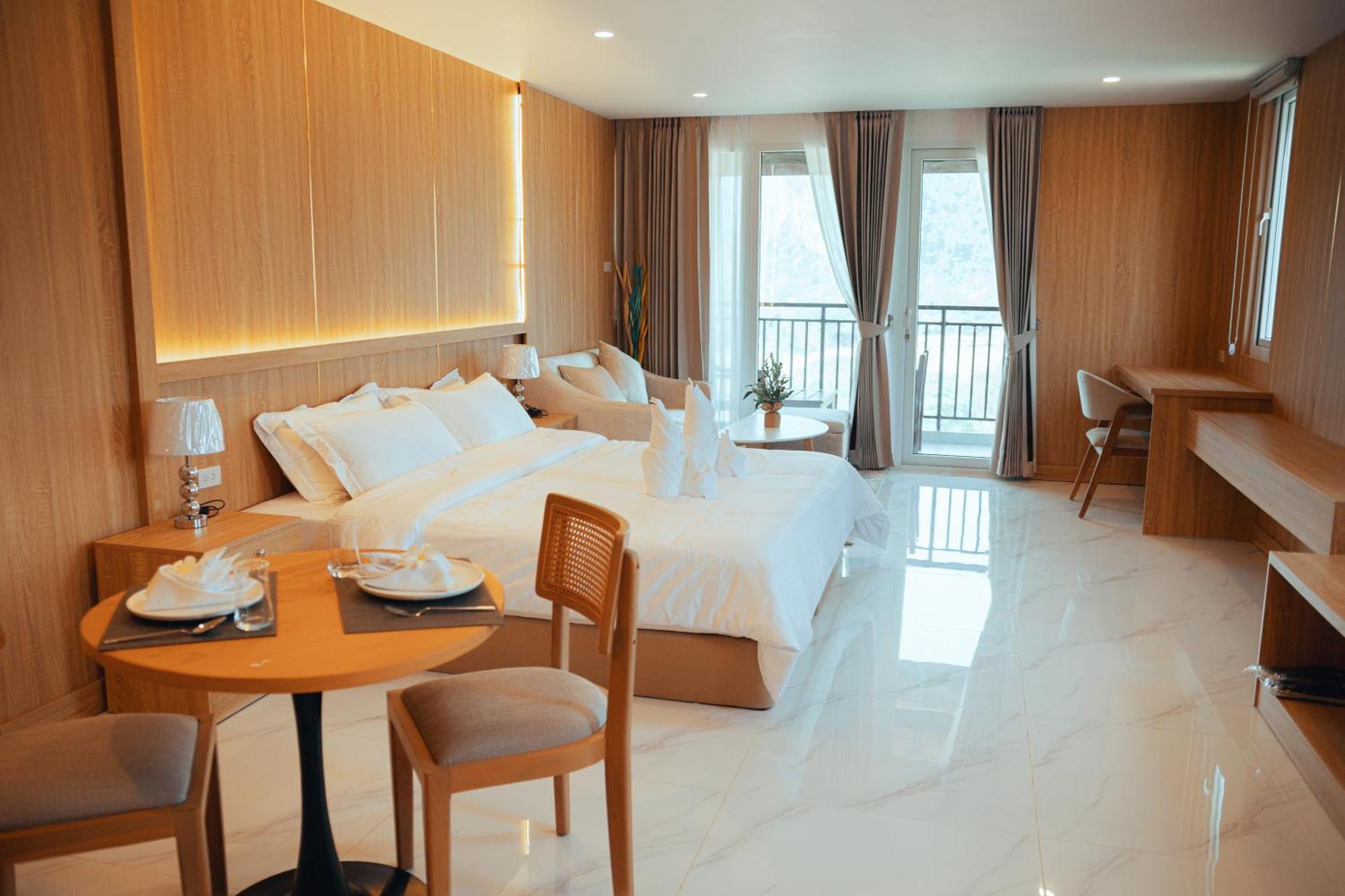 The Elephant Crossing Hotel Vang Vieng Exterior photo