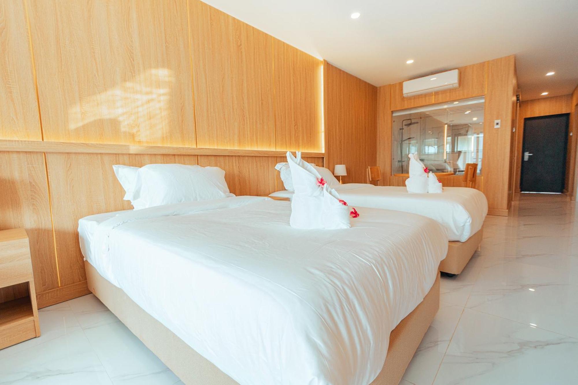 The Elephant Crossing Hotel Vang Vieng Exterior photo